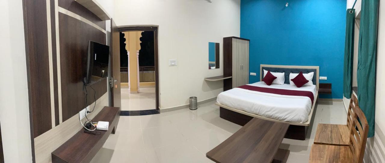 L S Haveli Hotel Пушкар Екстериор снимка